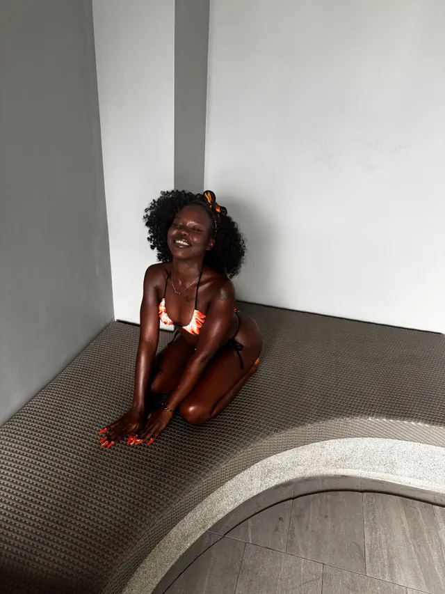 Black ASS Amelia STAR - TEASING vol.3 (Black ASS AFRICAN in THAILAND) Vagina Reality — photo 1