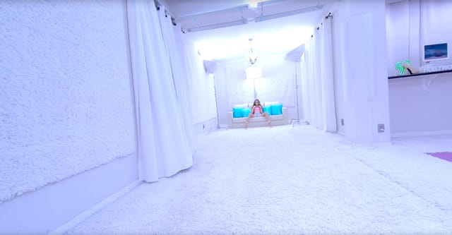 Beautiful Teen Blonde Strips in The White Studio Daisy Foxxx NewPornStarlets vr porn video1 — photo 8