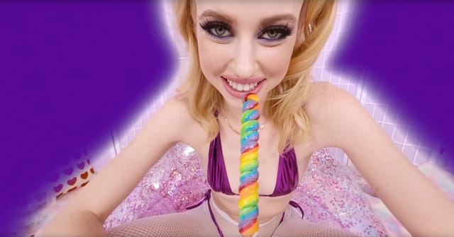 Chloe Cherry Dirty Talking Slut Likes To Suck Passthrough SwallowBay vr porn video1 — photo 5