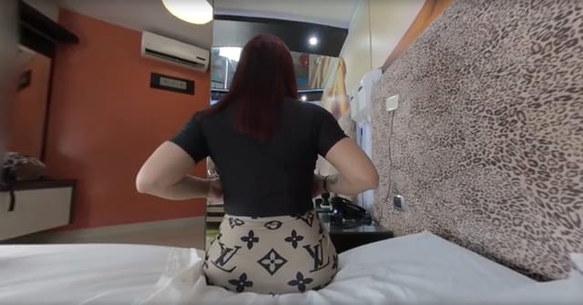 Your Old Step Auntie´s Likes Older Men – Spanish BTS PLAYVR vr porn video1 — photo 15