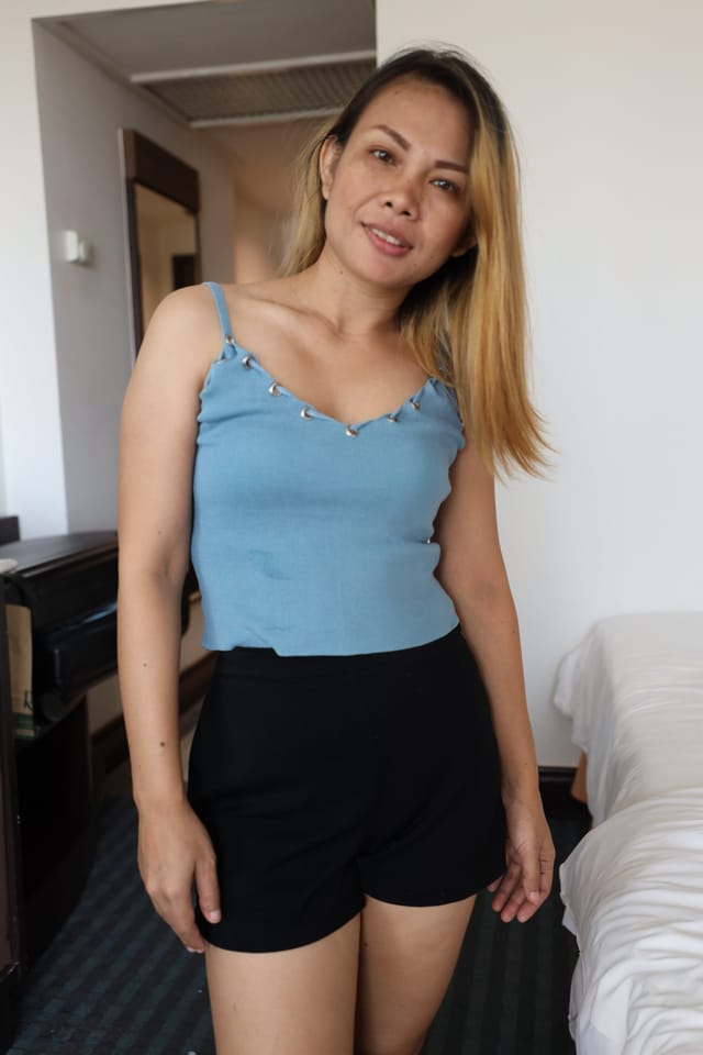 Date With Horny Thai Milf Escalates In Naughty Porn Video JohnTronVR — photo 8