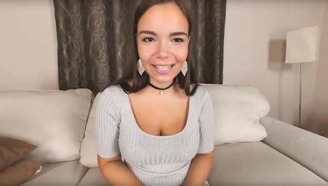 Cute Service With A Glamorous Hungarian body - Sofia P1 ChinChinVR vr porn video6 — photo 9